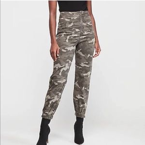 EXPRESS extreme high rise camo jogger pants size 2